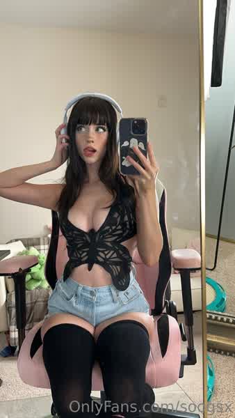 df59007242043fda927d4e83ec1310456460f5e3d23774c53d7b55a2d1d77039 thumbnail