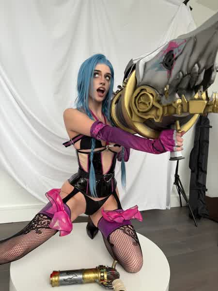 802f758e26bdea7b19cb45df3fc5f290b06605137abc6d5aaa966d8a034bf631 thumbnail