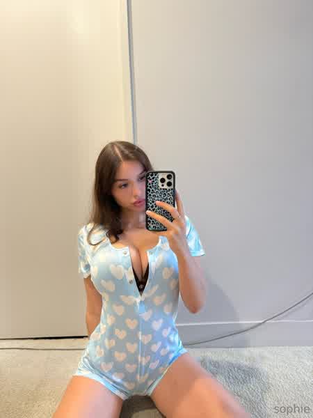 ae00c64c195c6fd8ce3f56db3314c9e897058502cd87f63dce3a3ecfa18797cd thumbnail