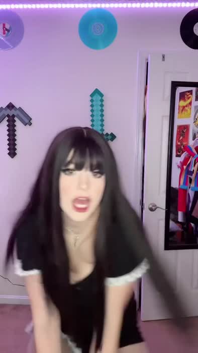 dad823fdb8e0d5bc2575810dfd3b402a911ca1dc47877e2c24604c3de49e0fff thumbnail