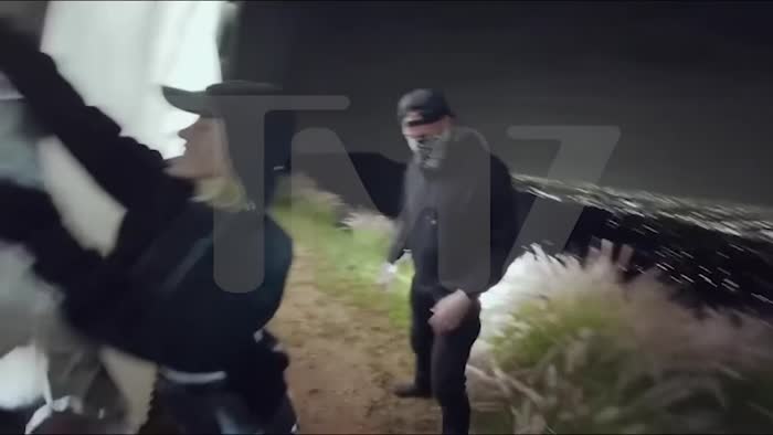 198ff5e302d13a15941afb61cef7d962123147fa468f8abf76bb601a70dc718a thumbnail