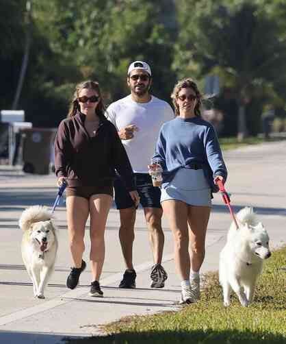 47b56d5dc5d9a2c30c03e44bcd4988212bc51136fed5cd7e2bac9cc9becb3d4a thumbnail