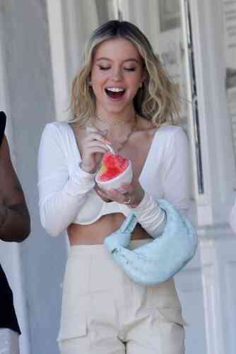 53cd1a70557bff4fe0bfa7164cdb5112e723c72d44c2b3b991dcee0da0b71d88 thumbnail