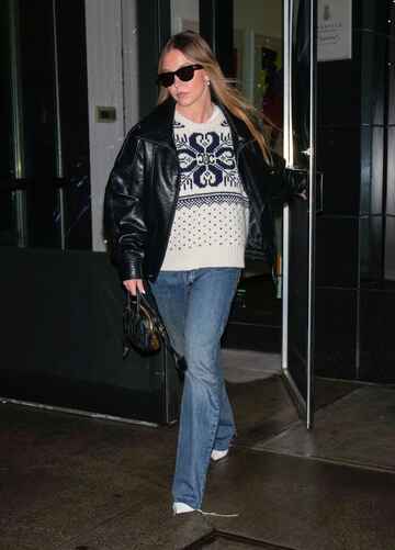 554d8f9bdf7cb24747ba2bd3cda57b5de5a1a79a5d0cbfbf061acd1cd02e0f3f thumbnail