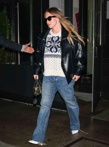 79ce0c1a8d1b39a26c106ada90bd27188a0a5151396f2f20f9a73d32bf776579 thumbnail