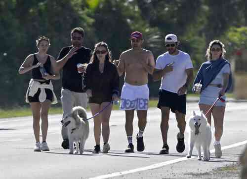 a542eed7fdcb659f1622946f937e9ce3f758f32f05fed59f50fc6244576c0eca thumbnail