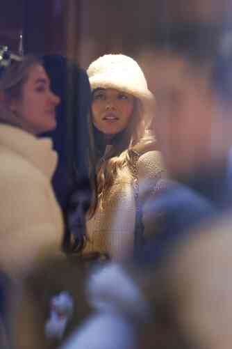 c10679b5df01444b102fc15b2ce0249e3675bfa67ab738b9e9122a8827b715e5 thumbnail