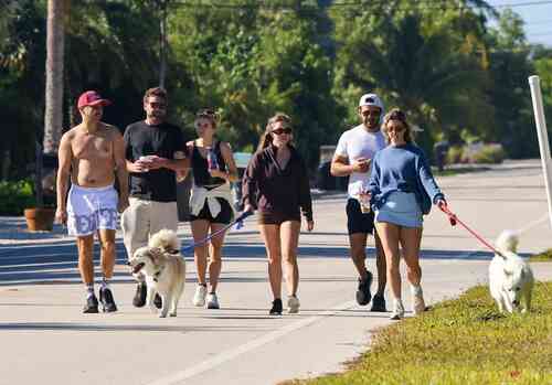 d51fde8df83a7f50d1cfe6ed72299cda9f9a1c63ae9229d20efc7f9f4e87e75c thumbnail