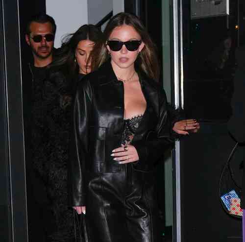 de6fc190a0079fa68f99115ecf5cfd1bb9ad2d53d1137a4e84c26370c2e59559 thumbnail