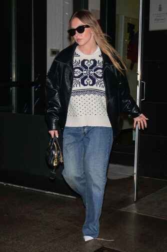 e7bd28f2a8d9bf33feeb9d47f199fd5e0ab7b05c1544fa36d1a29214be27b9f1 thumbnail