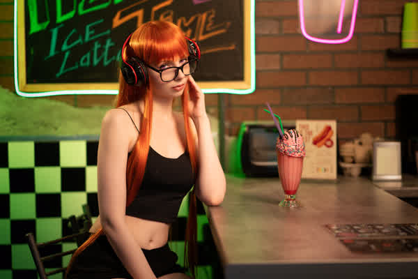 b15c2dce26b5a401f288efaeab9aff26eb95bb38178b47618ed5d3f77393b512 thumbnail