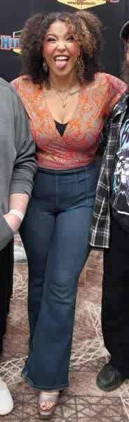 d7ebd6a3d3736763211fb0abaffc636e03192e0fd0f383b9c8f9e4fd4995c4de thumbnail