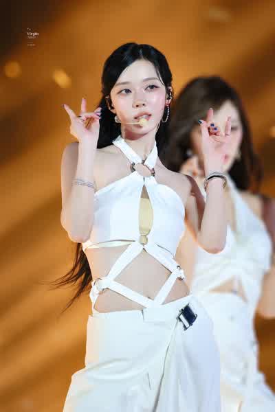 0959821ae9d61877f1ffbd59b4951414d2d298a2a7b9e5ffe75048b2badb070f thumbnail