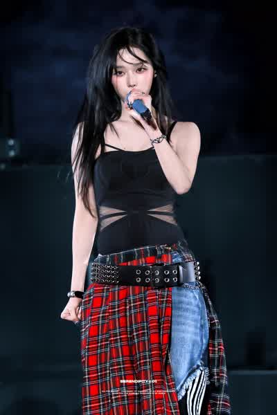 4f403c3e2de4bc214c109a9b9292f67ec2caac35d916764ac1fd17aadb140c27 thumbnail