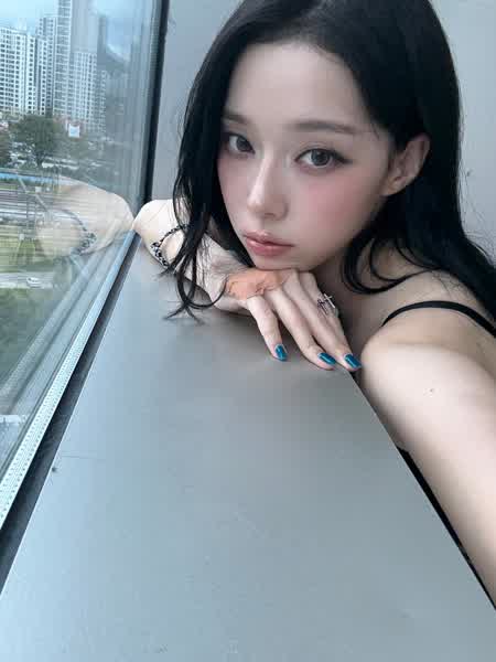 b8c1e7264d2437124b7816450d119a50913a635e87f9b09ef51984b81190c18c thumbnail