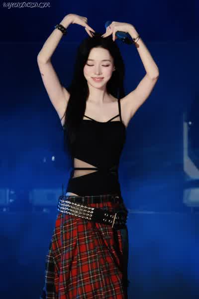 b8d548efc341d684e71c2a33a82a3b08bf43318d70e75e6bcb5481d092913059 thumbnail