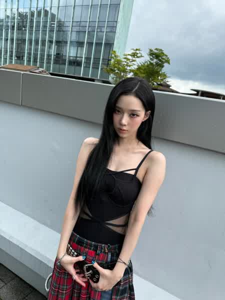 c1fca3b061ed5d92f2f671e82b11ab24b2b2bdce78c9f7f9ae8155a324658257 thumbnail