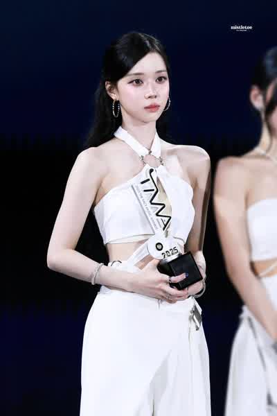 cc2195a1d32b5a65e6605f30d1a5e3808a7bdf1a9d6356b53f188e8ec5a6690a thumbnail