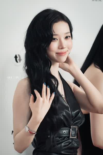 ce25cf9edf3c0a805143767c258647b20e5a2fa385a724136836afef57e999b8 thumbnail