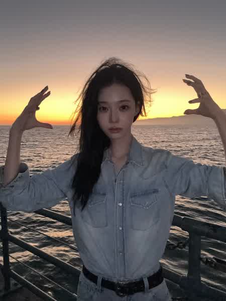 dda62e136ae881d0fc48090ac1341a3b935a9ab5dfe97c0c5ec86124b312c243 thumbnail