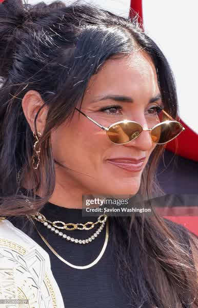 3be4d2c32eeb06e976b2af31f216a0e0bc008c8fb07f7398993dd70918a872ff thumbnail