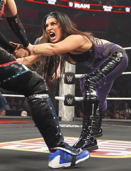 c2a1b1f6895d515bed34fdb3750a6dd5be4050713ecd5e5d29917055d275f40d thumbnail