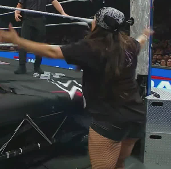 d9c2a5ca34c148a4c26b98dcf2941a6927682bca3e1530318339d4d009f4b820 thumbnail