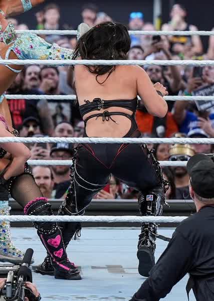 f54c9aa1ce01299fdf930a47b23e8661f79eef58fb568788eb8901355e26a067 thumbnail