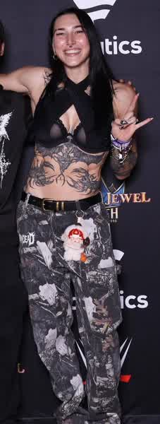 2a14c4386deff56e9ab1d57e7e7bb5f68415b4d637147349ea1fe7a503f03b87 thumbnail