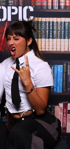 9dca75b58fb2c8e357a75240d6fc747cea3bf37ae399fd362617138ed562c78c thumbnail