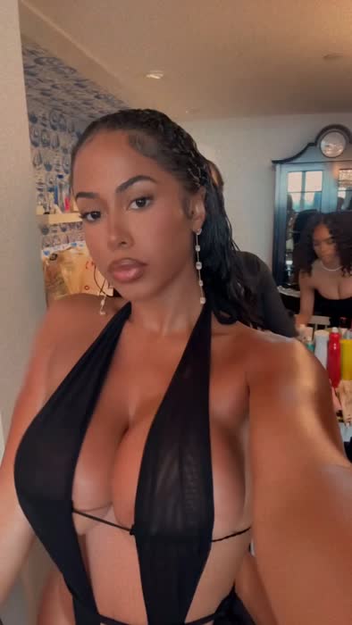 34718296482f1e9e3e2b9ea7461de2176df95735bb9d5cea43dc365b6059a78f thumbnail